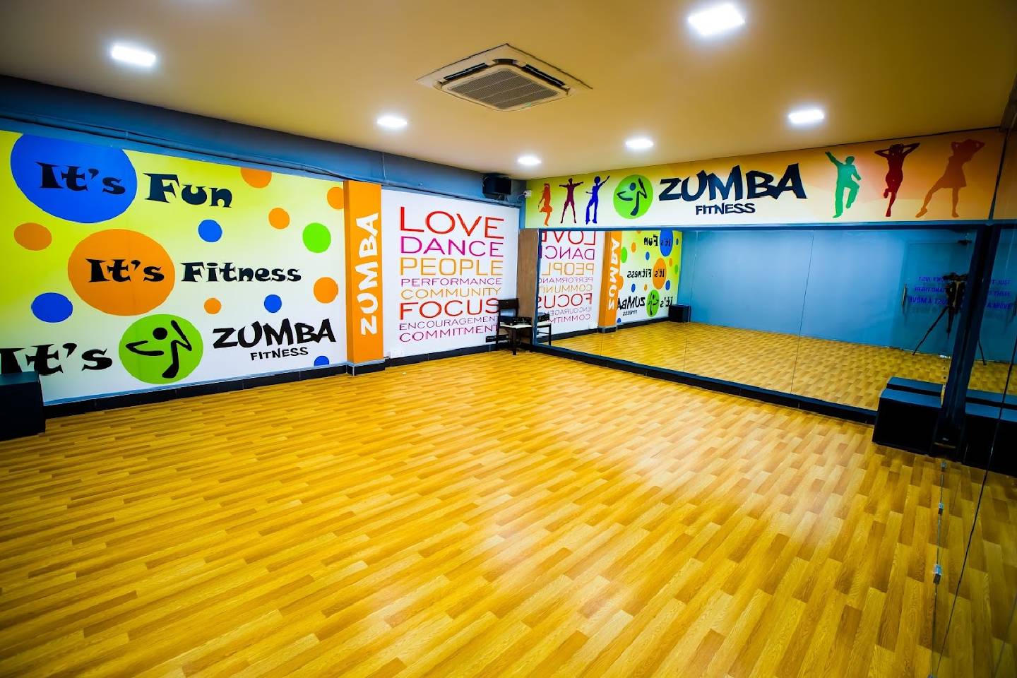 fitness center near sholinganallur